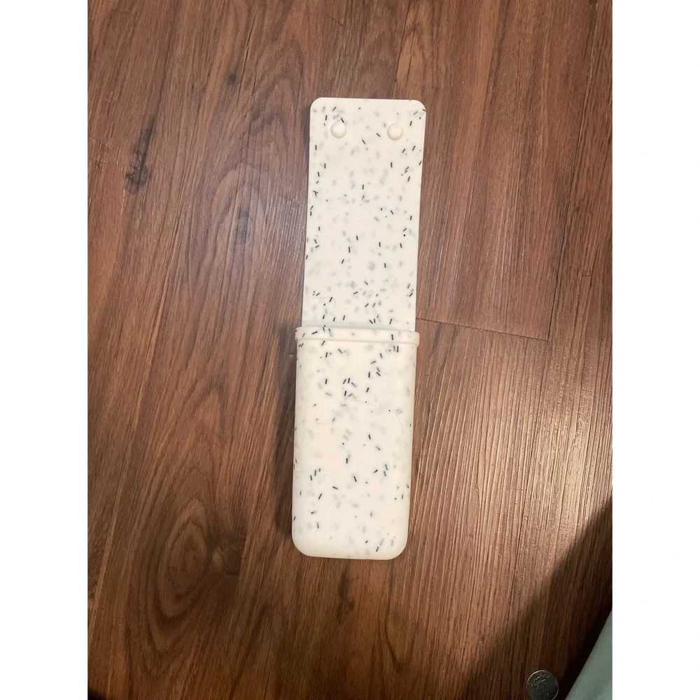 BATHROOM COUNTER TOP REMOVABLE ATTACHMENT• HOLDS CURLING IRON, HAIR STRAIGHTENER